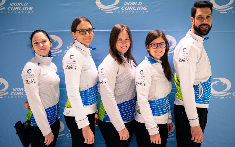 zenske curling1.jpg