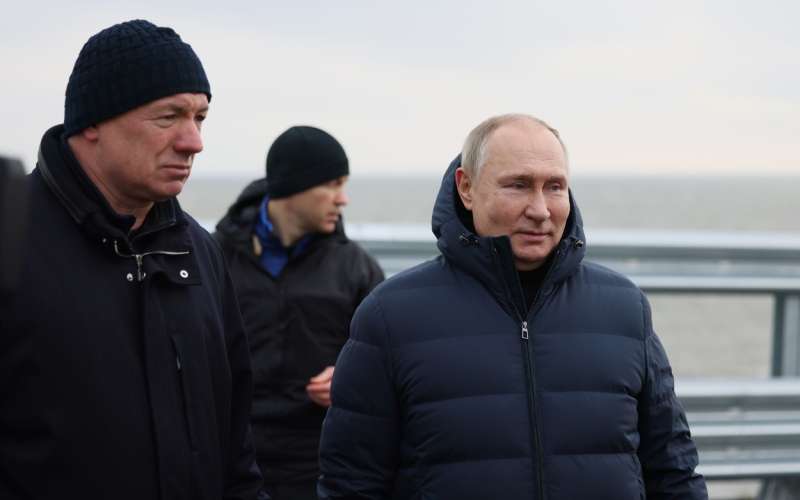 vladimir putin, krimski most.jpg