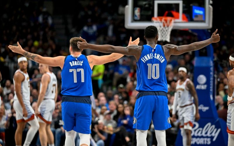doncic finney smith.jpg