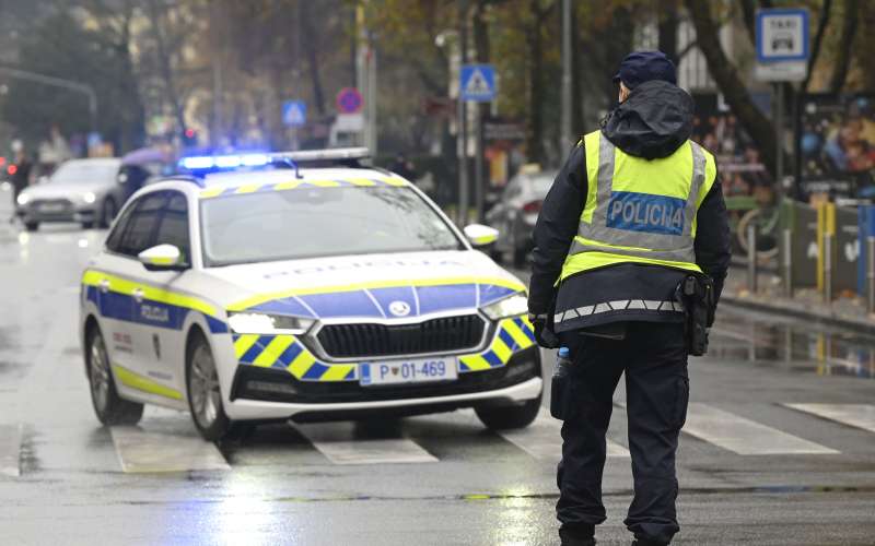 slovenska-policija