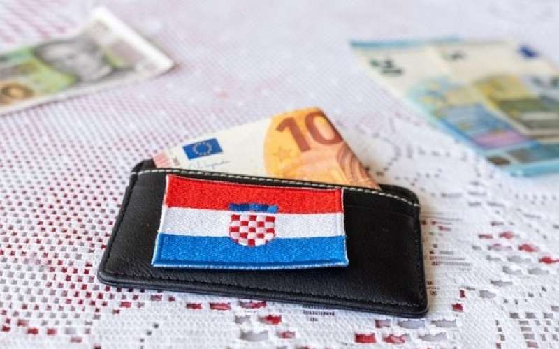 hrvaška, evro
