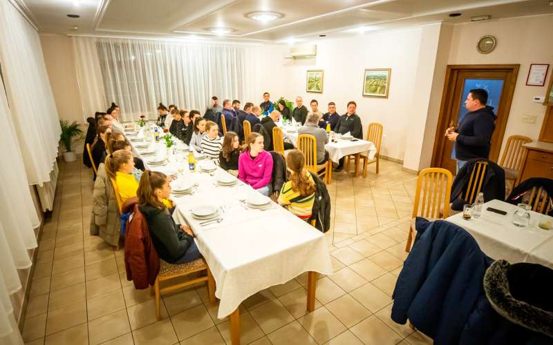 žnk mura nona, večerja