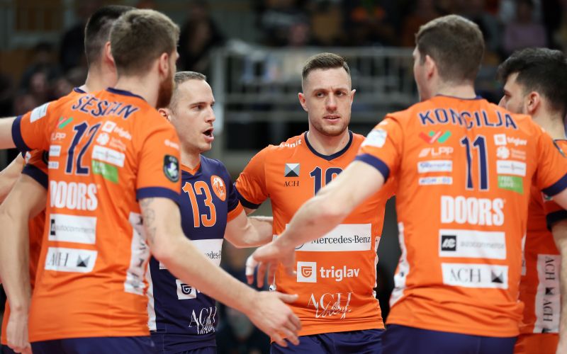ach volley.JPG