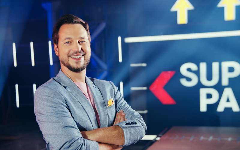 Srđan Milovanović bo voditelj oddaje, ki bo gotovo ljudi prikovala pred TV sprejemnike.