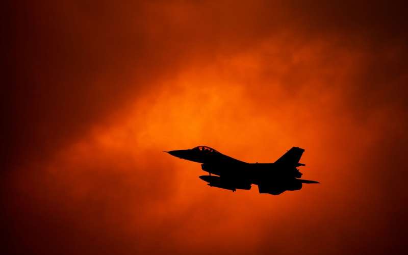 F-16