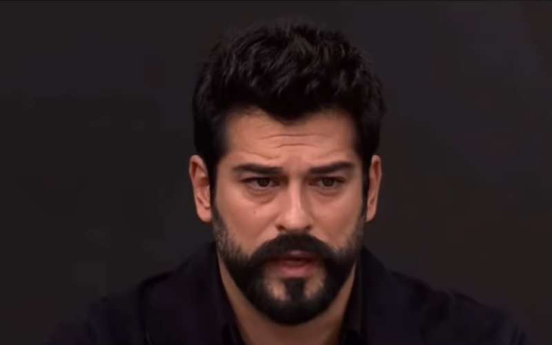 Burak Özçivit.png