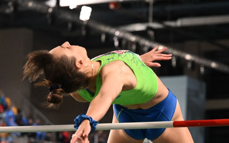 lia apostolovski.jpg