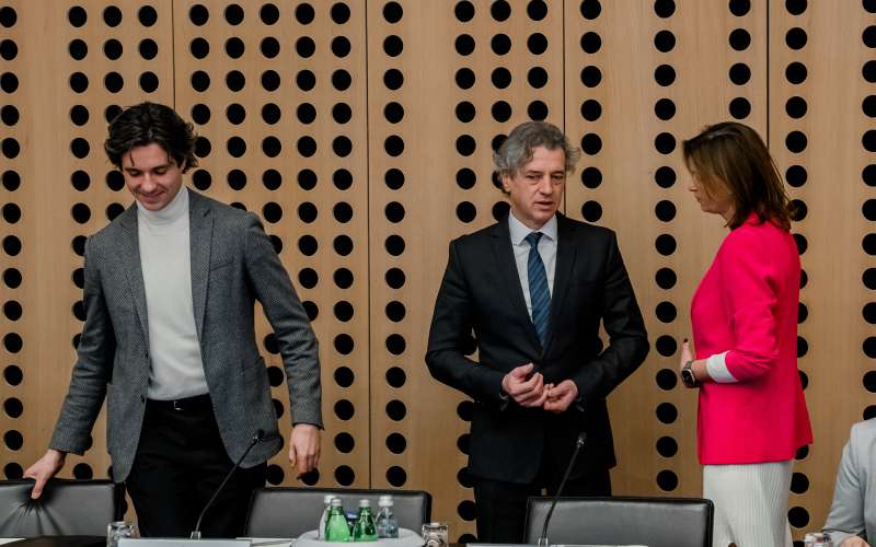 Luka mesec, robert golob, tanja fajon