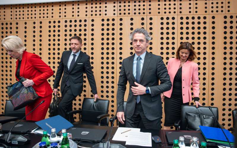 robert-golob, vlada-rs