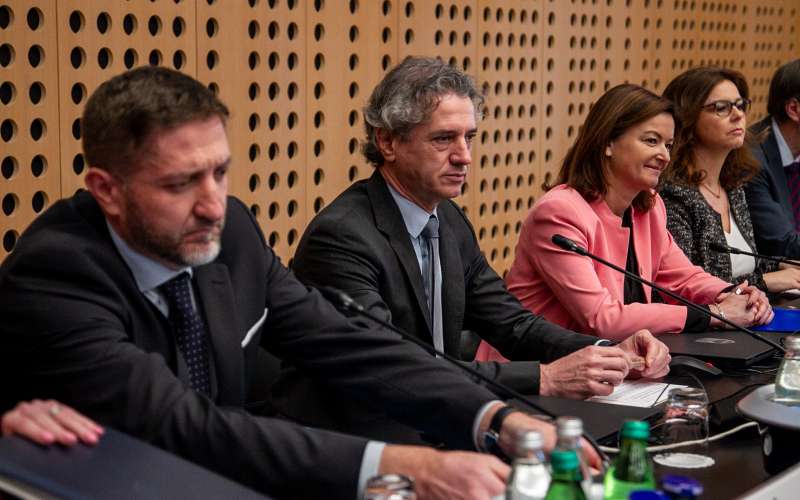vlada, golob, fajon, boštjančič