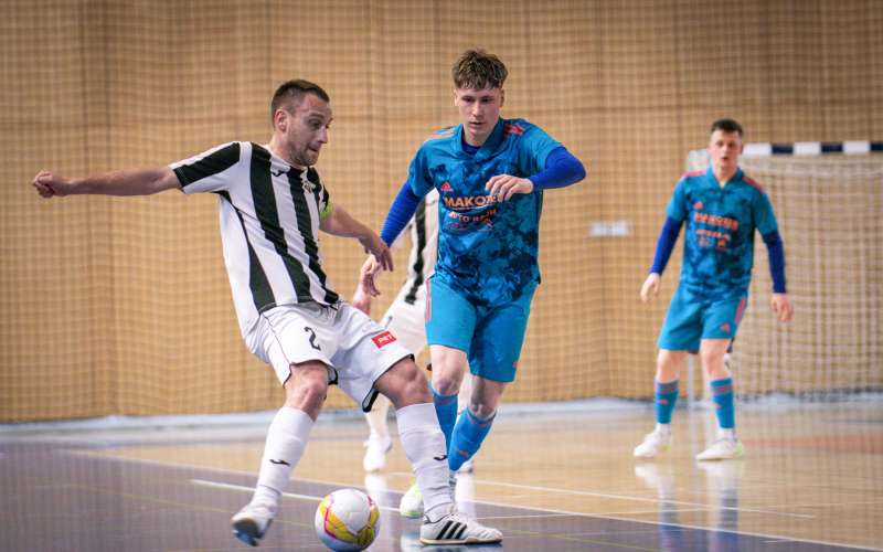 futsal, meteorplast, dobovec