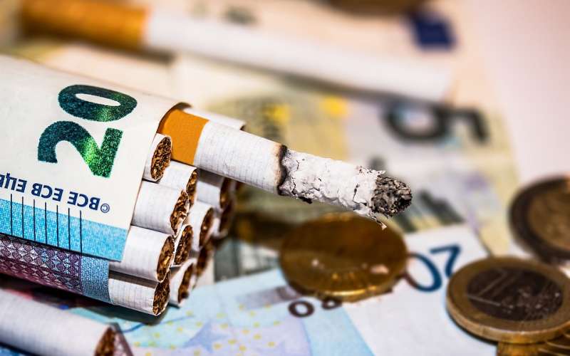 cigareti, denar