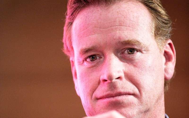 James Hewitt - spet se pojavljajo govorice, da je on pravi oče rdečelasega princa.