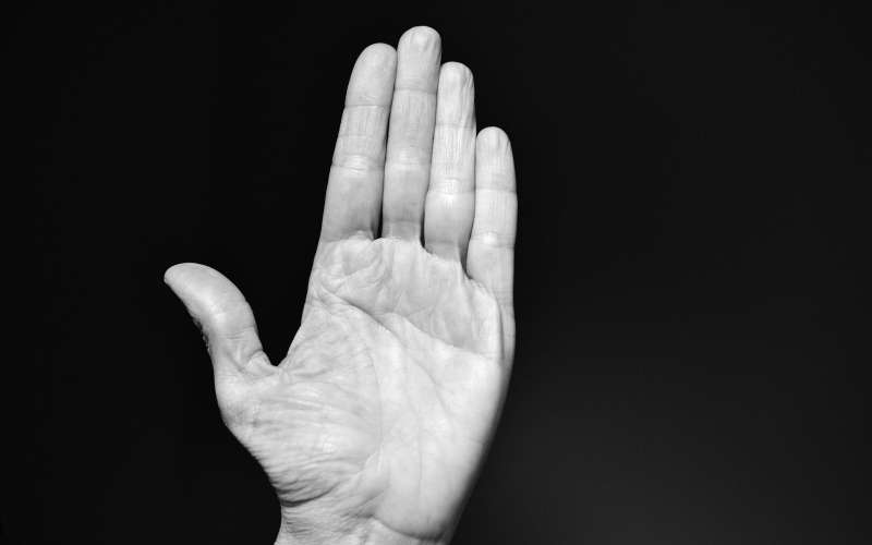 hand-4117730_1920.jpg