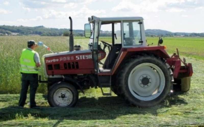 _traktor.jpg