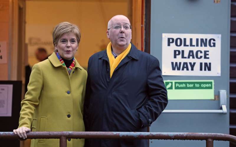Nicola Sturgeon, Peter Murrell