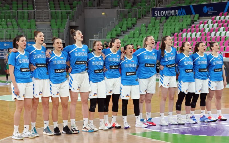 slovenija košarka.JPG