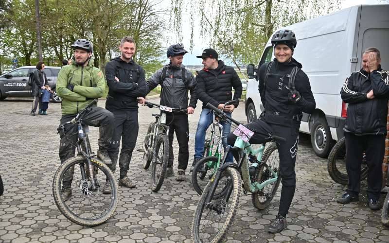 dušan-lepoša, špica-gonica, 300km, dobrodelno-kolesarjenje, dahavski-pingvini