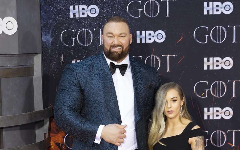 Hafthor Julius Bjornsson, Kelsey Henson