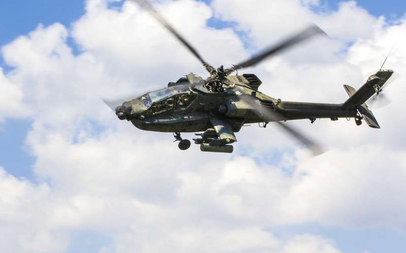 ah-64-apache-2528322_1920.jpg