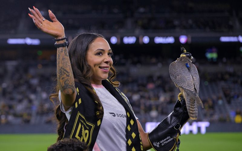 sydney leroux profi.jpg
