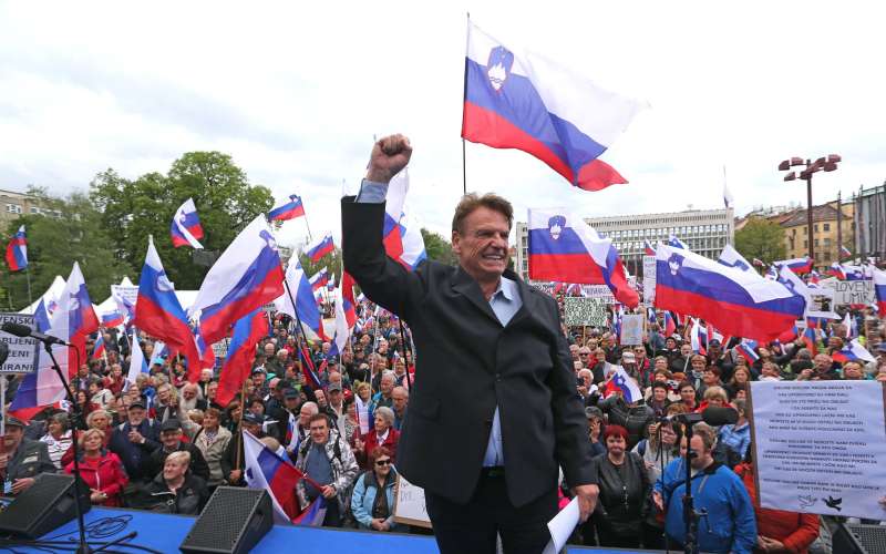 pavel rupar protest upokojenci trg republike dz pl.jpg
