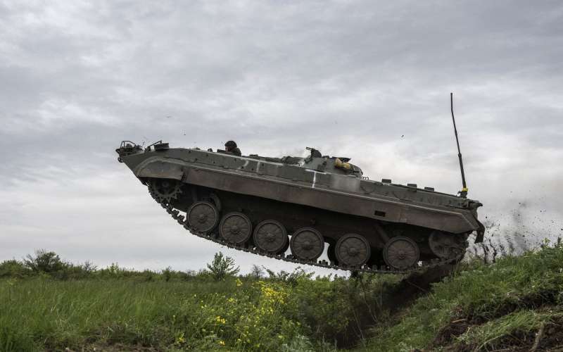 ukrajinski-tank