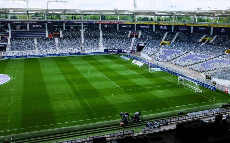 toulouse stadion.jpg
