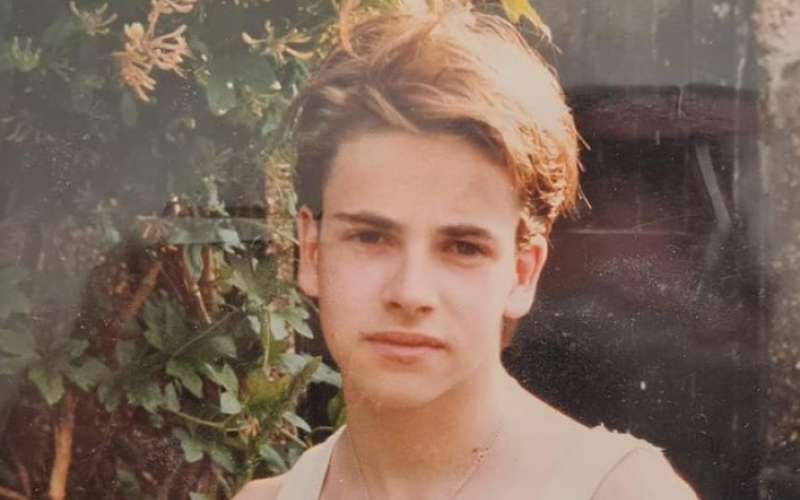 Jonny Lee Miller