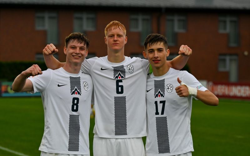 340-8-2slovenija U17 nzs.jpg