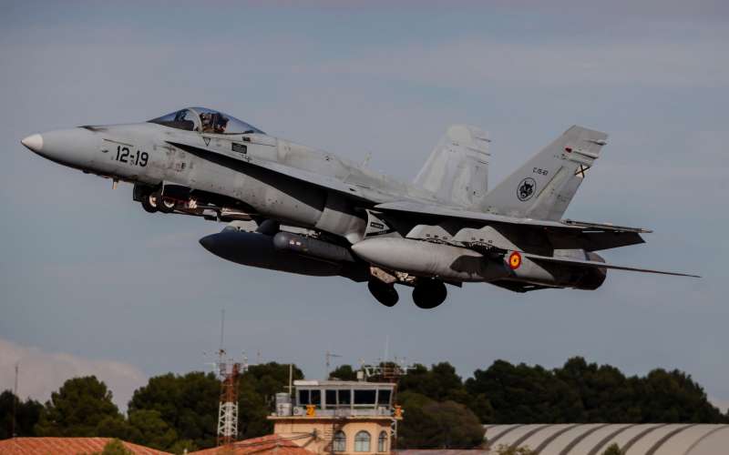 F-18 hornet, letalo, vojaško, španija,