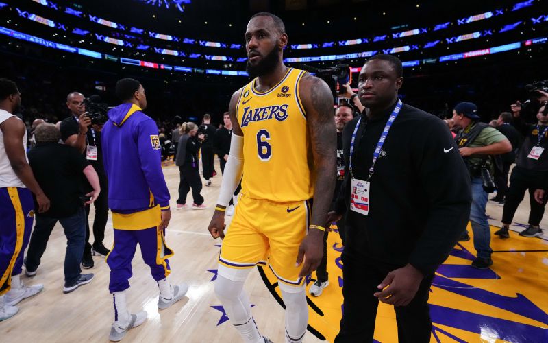 lebron james pm.jpg