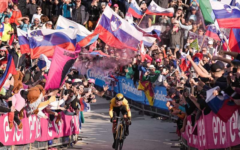 roglic giro.jpg