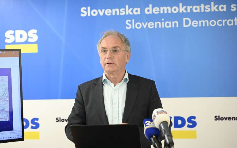 aleš hojs.jpg