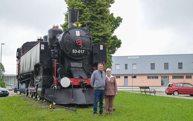 jožefa-in-oto-serec, vestnikov-vlak, spoznala-na-vlaku
