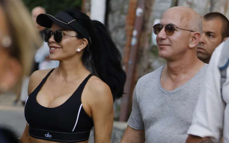 bezos.jpg