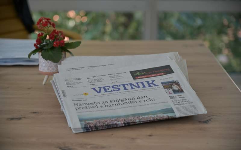 naslovnica, vestnik, časopis
