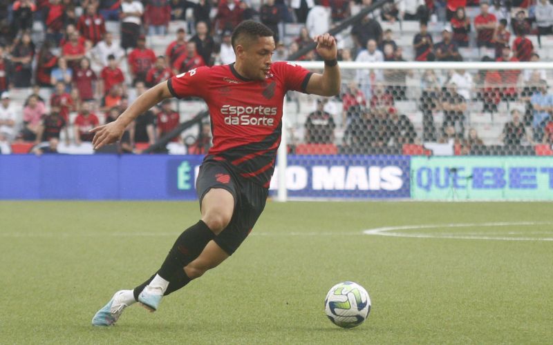 vitor-roque.jpg