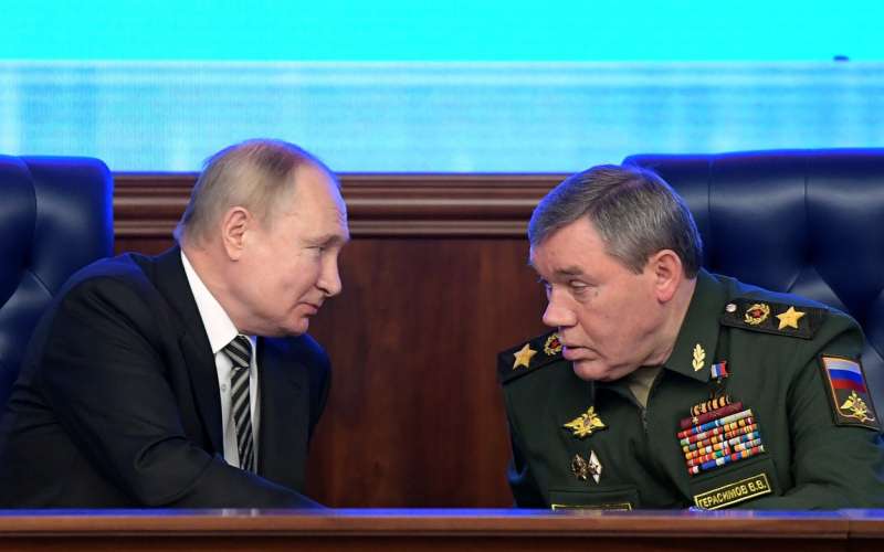 Vladimir Putin, Valerij Gerasimov