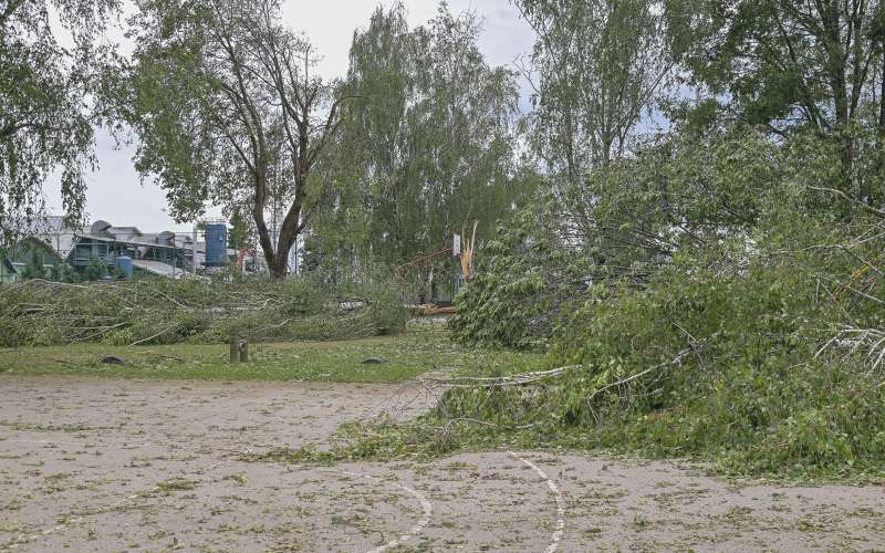 turnišče, neurje-julij-2023, planika, odkrite-strehe, vreme-toča-neurja, gasilci, civilna-zaščita