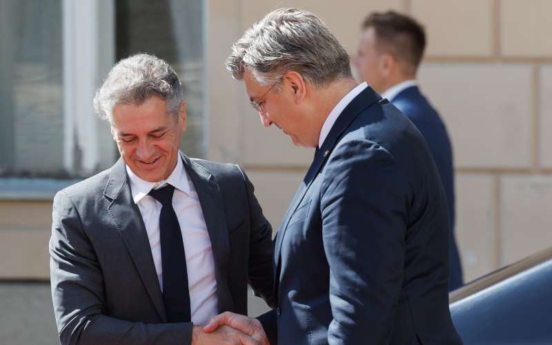 plenković in golob.jpg