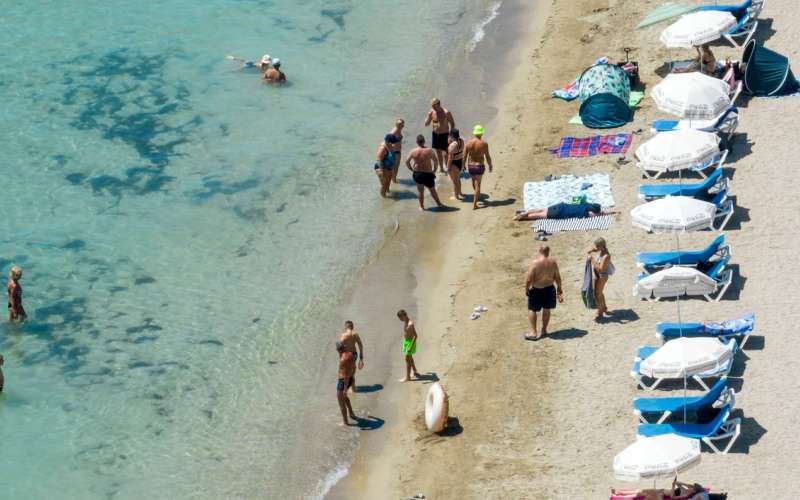 omiš, plaža.jpg