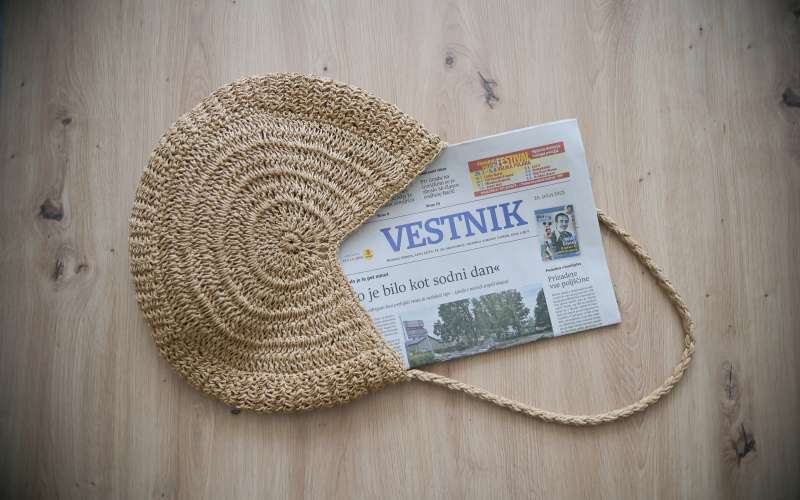 vestnik, časopis, naslovnica