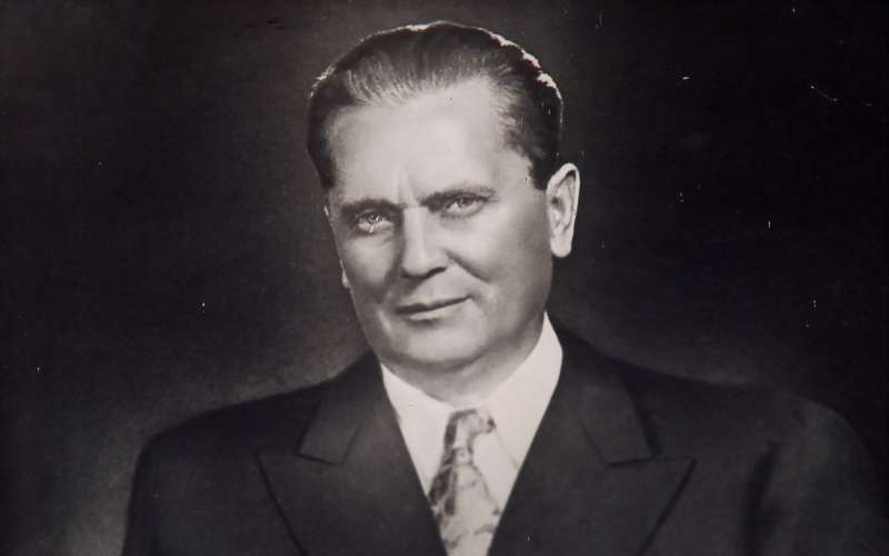 tito.jpg