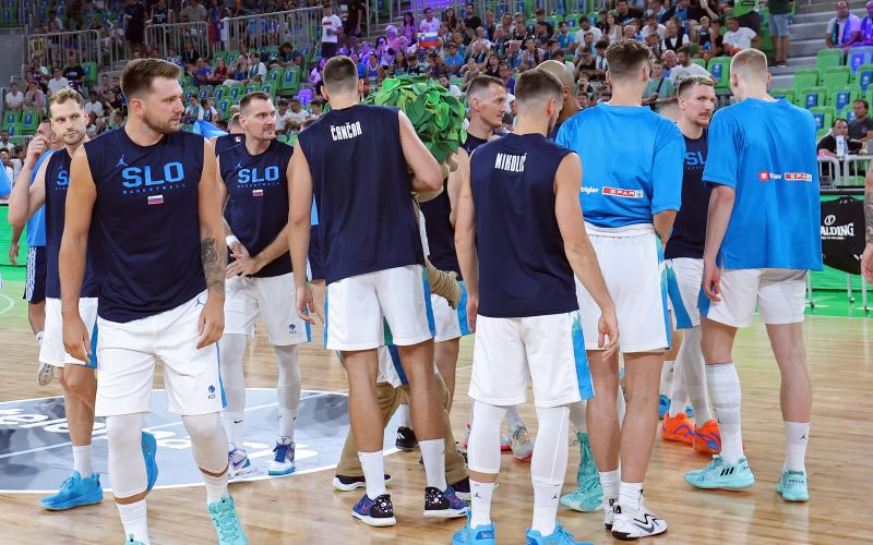 slovenija kosarka doncic.JPG