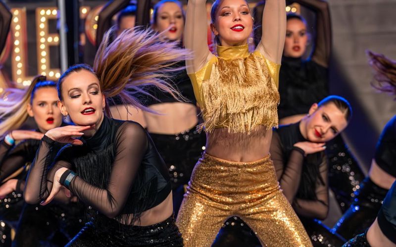 burlesque.jpg