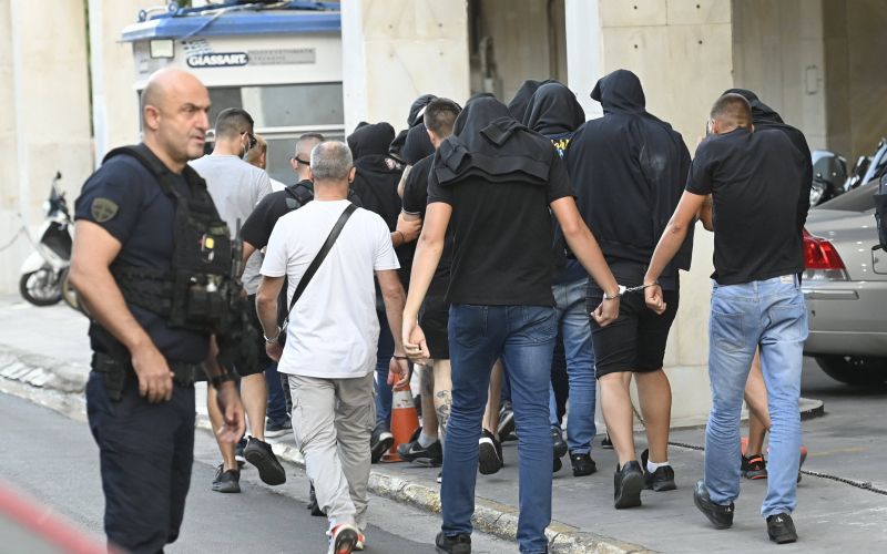 atene navijači.jpg