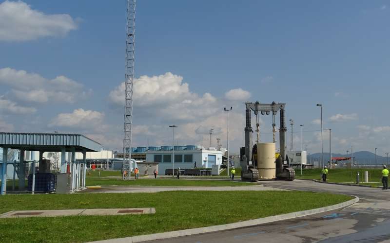 transport_zabojnika_z_izrabljenim_gorivom_2_.jpg