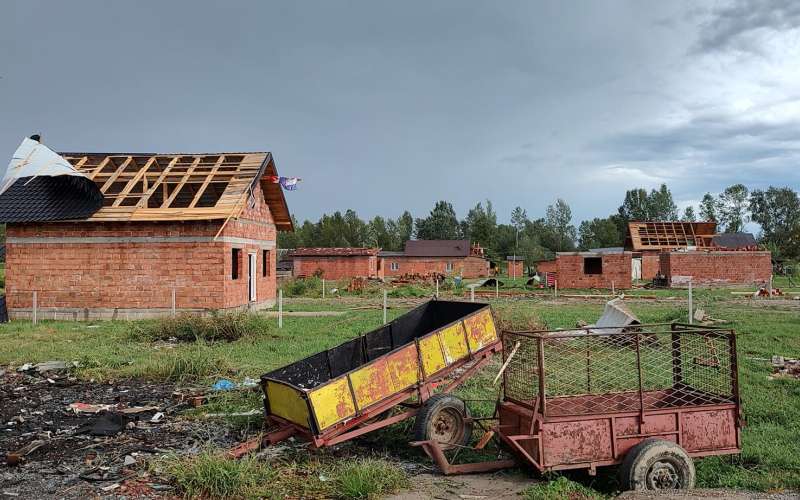 sisek, tornado