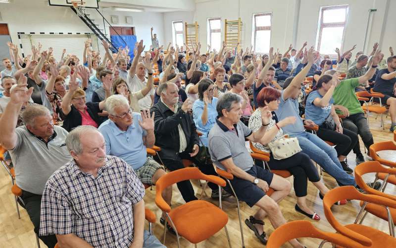 tinje, krajani, zbor, vetrne elektrarne.jpg